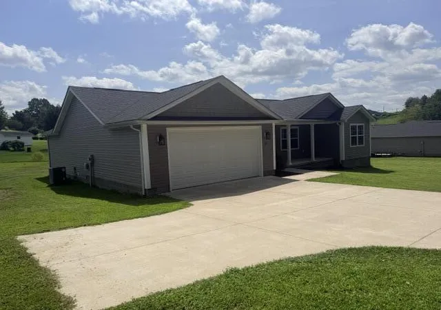 Photo 2 of Single family home for sale at 53 Old Salem Rd, London, KY 40741 | MLS# 26023090 | Listing updated on 2026-10-13