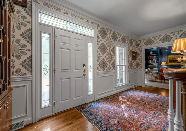 Photo 3 of Single family home for sale at 2385 The Woods Ln, Lexington, KY 40502 | MLS# 26023281 | Listing updated on 2026-10-13