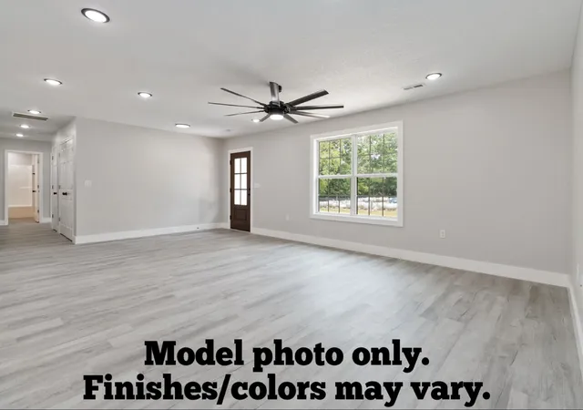 Photo 2 of Single family home for sale at 211 Malibu Dr, Corbin, KY 40701 | MLS# 26023098 | Listing updated on 2026-08-24