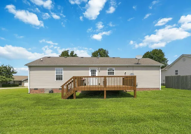 Photo 2 of Single family home for sale at 237 Banyan Blvd, Richmond, KY 40475 | MLS# 26023121 | Listing updated on 2026-10-26