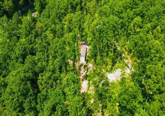 Photo 4 of Single family home for sale at 144 Kerby Rd Rd, Mc Kee, KY 40447 | MLS# 26023110 | Listing updated on 2026-10-27