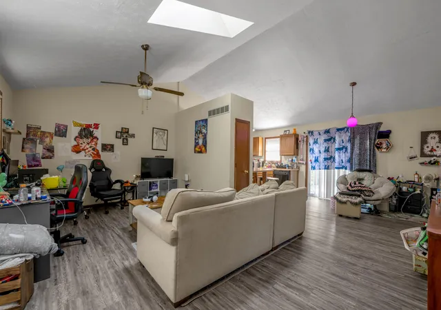 Photo 2 of Sale Pending at 3187 Aqueduct Dr, Lexington, KY 40517 | MLS# 26023153 | Listing updated on 2026-08-27
