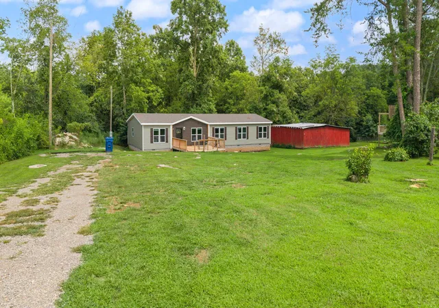 Photo 3 of Sale Pending at 524 Coal Pit Rd, Somerset, KY 42501 | MLS# 26023120 | Listing updated on 2026-09-22