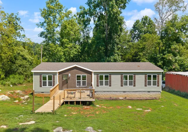 Photo 3 of Sale Pending at 524 Coal Pit Rd, Somerset, KY 42501 | MLS# 26023120 | Listing updated on 2026-09-22