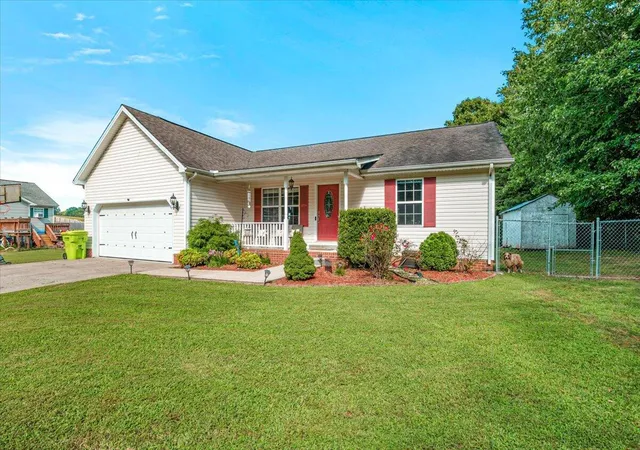 Photo 2 of Single family home for sale at 1580 Engle Ridge Rd, Lily, KY 40740 | MLS# 26023387 | Listing updated on 2026-10-05