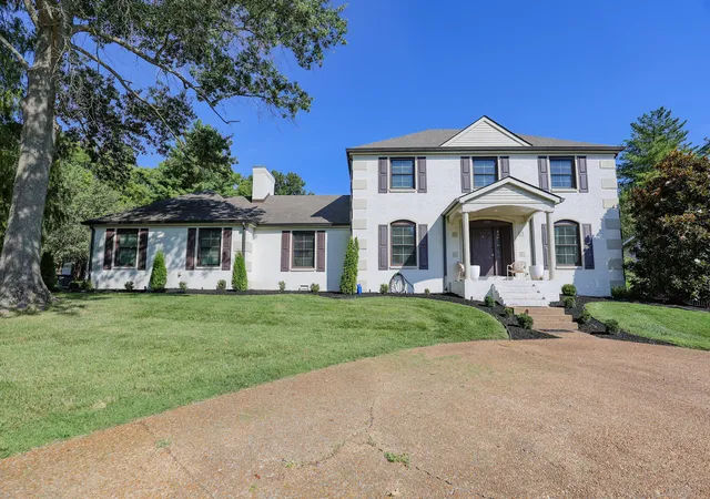 Photo 1 of Single family home for sale at 195 Idlewild Dr, Paducah, KY 42001 | MLS# 26023210 | Listing updated on 2026-08-26