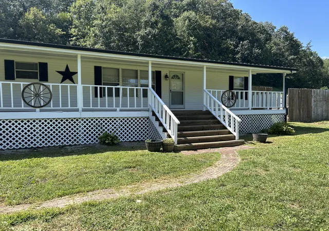 Photo 2 of Sale Pending at 1325 Black Creek Rd, Clay City, KY 40312 | MLS# 26023135 | Listing updated on 2026-09-03