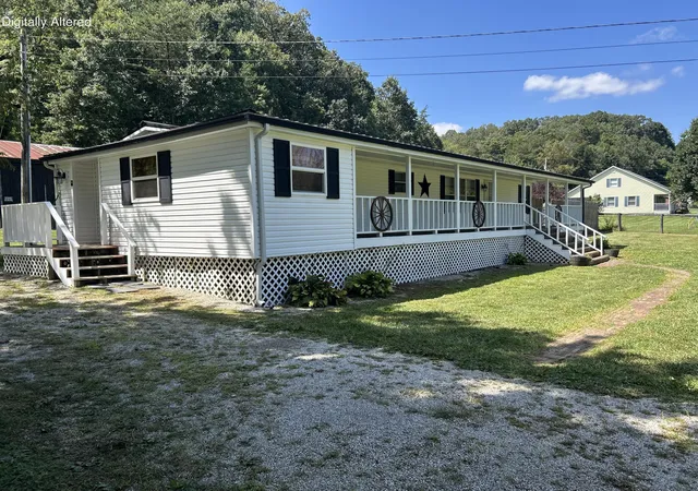Photo 3 of Sale Pending at 1325 Black Creek Rd, Clay City, KY 40312 | MLS# 26023135 | Listing updated on 2026-09-03