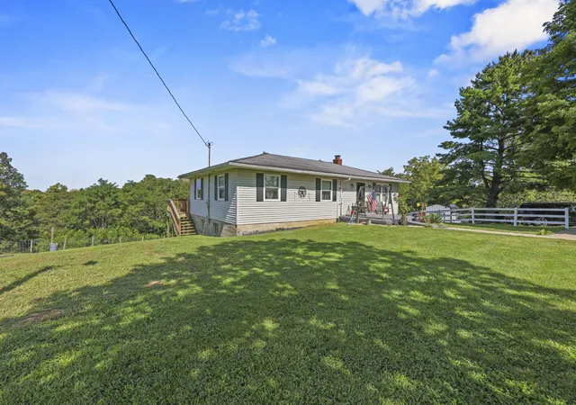 Photo 3 of Single family home for sale at 69 French Ln, Mount Olivet, KY 41064 | MLS# 26023409 | Listing updated on 2026-09-11