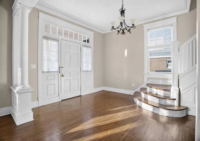 Photo 3 of Single family home for sale at 2116 S Main St, Hopkinsville, KY 42240 | MLS# 26023192 | Listing updated on 2026-09-21