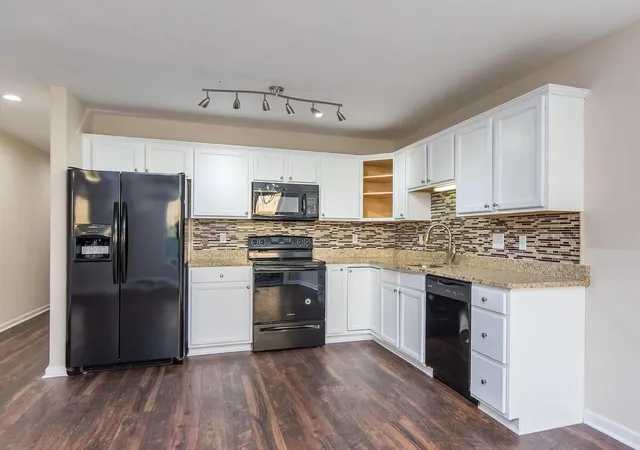 Photo 2 of Townhouse for sale at 3125 Daly Pl, Lexington, KY 40511 | MLS# 26023155 | Listing updated on 2026-08-25
