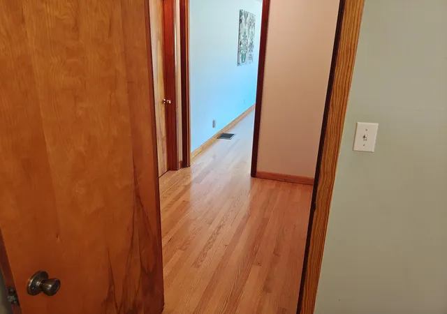 Photo 3 of Single family home for sale at 7681 Kentucky 39, Somerset, KY 42503 | MLS# 26023159 | Listing updated on 2026-08-25