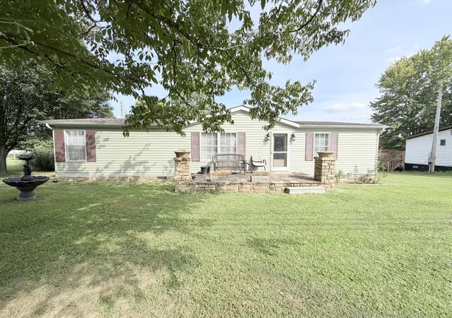 Photo 2 of Single family home for sale at 4265 Willailla Rd, Brodhead, KY 40409 | MLS# 26023174 | Listing updated on 2026-09-22