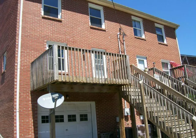 Photo 2 of Multi family home for sale at 409 411 409 411 Longview Dr Dr, Nicholasville, KY 40356 | MLS# 26023566 | Listing updated on 2026-09-08
