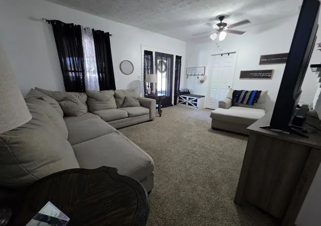 Photo 3 of Single family home for sale at 313 Stanford St, Science Hill, KY 42553 | MLS# 26023278 | Listing updated on 2026-10-05