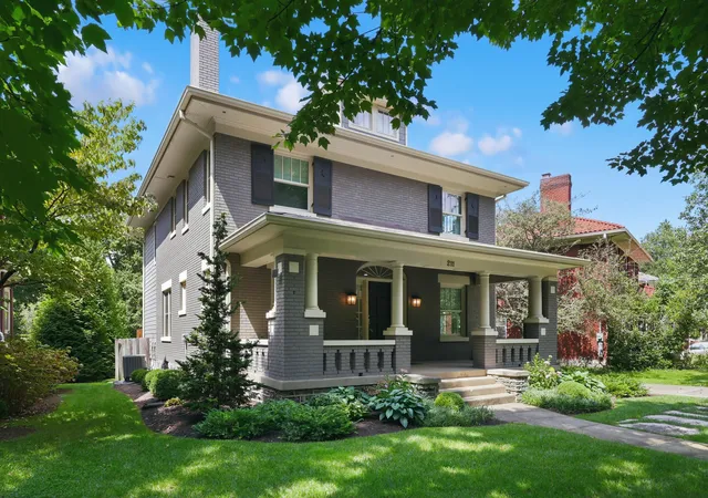 Photo 1 of Single family home for sale at 211 Mcdowell Rd, Lexington, KY 40502 | MLS# 26023548 | Listing updated on 2026-09-10