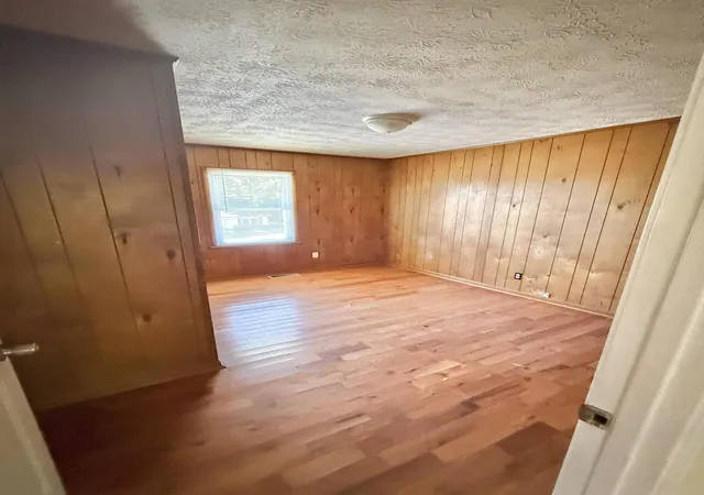 Photo 6 of Multi family home for sale at 228 Hillside Ter #A & B, Hopkinsville, KY 42240 | MLS# 26023253 | Listing updated on 2026-08-25