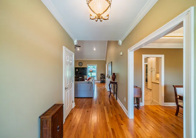 Photo 4 of Single family home for sale at 6625 Old Hinkleville Rd, Paducah, KY 42001 | MLS# 26023652 | Listing updated on 2026-10-19