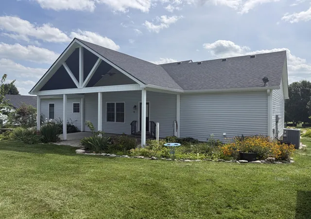 Photo 4 of Single family home for sale at 480 Bellaire Dr, Harrodsburg, KY 40330 | MLS# 26023239 | Listing updated on 2026-10-13