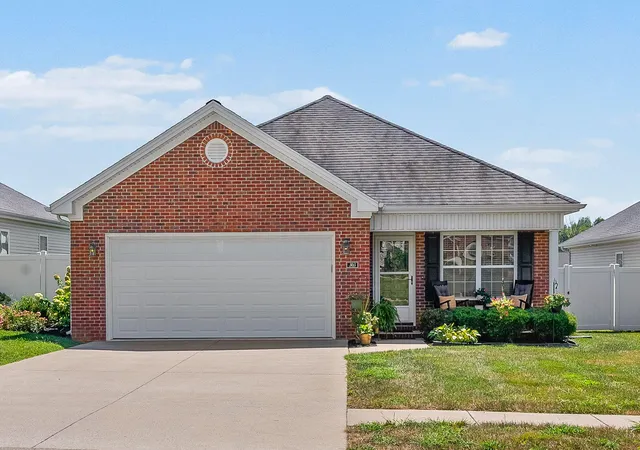 Photo 1 of Sale Pending at 303 N Abbey Wy, Hopkinsville, KY 42240 | MLS# 26023215 | Listing updated on 2026-09-02