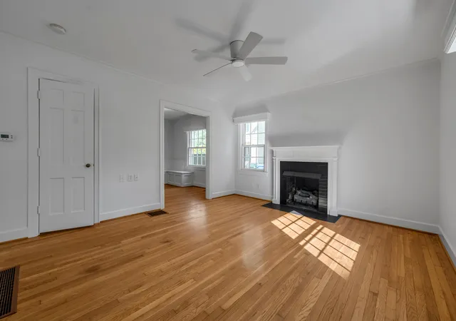 Photo 3 of House for sale at 1901 & 1903 Carolyn Dr, Lexington, KY 40502 | MLS# 26023233 | Listing updated on 2026-09-17