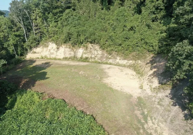 Photo 3 of Sale Pending at 85 Blackwell Dr, Manchester, KY 40962 | MLS# 26023426 | Listing updated on 2026-08-29