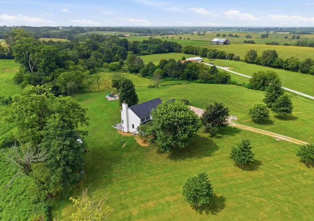 Photo 3 of House for sale at 1078 1078 Cane Ridge Rd Rd, Paris, KY 40361 | MLS# 26023222 | Listing updated on 2026-08-31