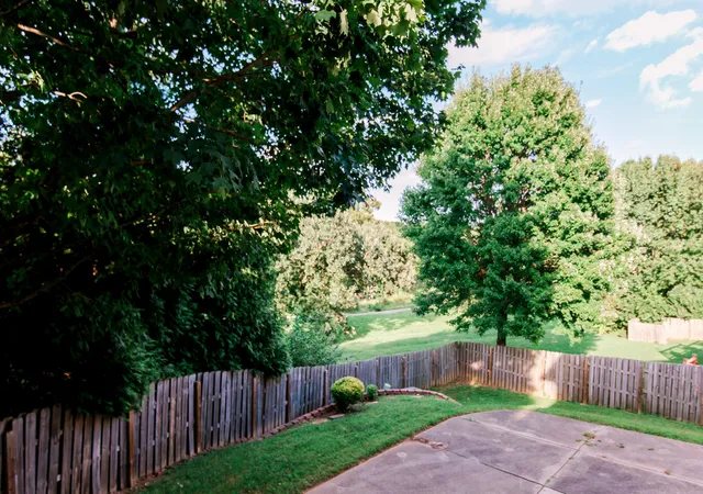 Photo 4 of Single family home for sale at 1273 Litchfield Ln, Lexington, KY 40513 | MLS# 26023639 | Listing updated on 2026-08-28