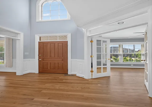 Photo 2 of Single family home for sale at 2213 Wilmington Ln, Lexington, KY 40513 | MLS# 26023664 | Listing updated on 2026-09-14