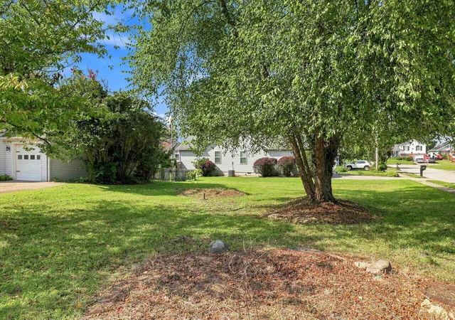 Photo 51 of Single family home for sale at 1117 Leathers Ln, Frankfort, KY 40601 | MLS# 26023292 | Listing updated on 2026-08-31