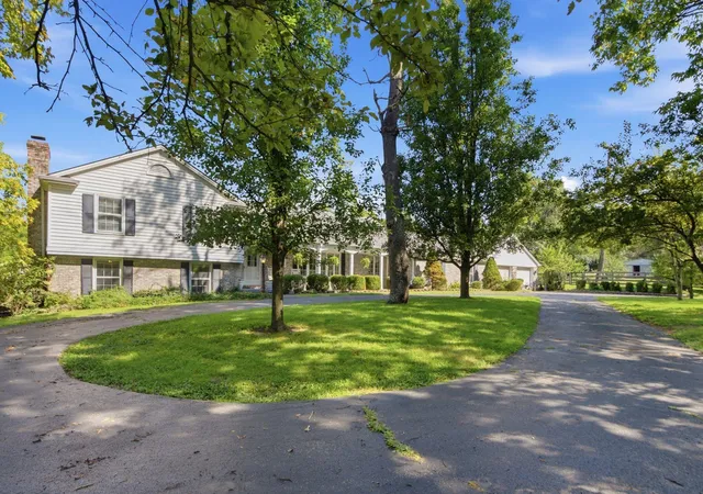 Photo 3 of Sale Pending at 1023 Bicknell Ln, Wilmore, KY 40390 | MLS# 26023356 | Listing updated on 2026-09-21