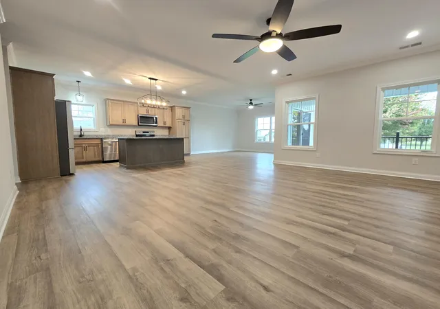 Photo 2 of Single family home for sale at 108 Betsy Ross Ln, Danville, KY 40422 | MLS# 26023307 | Listing updated on 2026-08-26