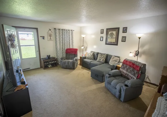 Listing Photo 5 - Condo for sale in building located at 1003 Northwood Dr, Murray, KY 42071