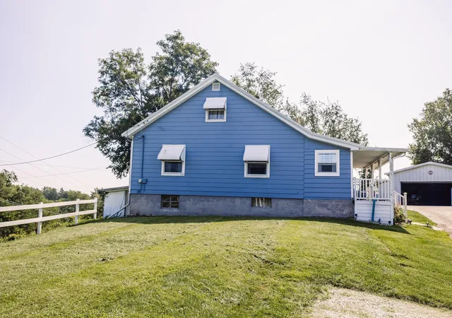 Photo 1 of Single family home for sale at 1057 Wildcat Rd, Lawrenceburg, KY 40342 | MLS# 26023323 | Listing updated on 2026-09-05