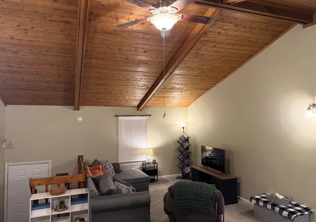 Photo 2 of Sale Pending at 541 El Paseo Pl, Lexington, KY 40517 | MLS# 26023433 | Listing updated on 2026-08-30