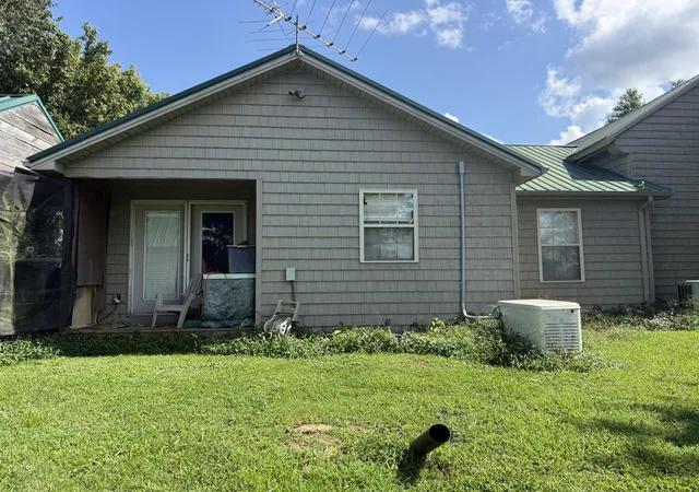 Photo 3 of Single family home for sale at 2939 Kemper Ln, Lancaster, KY 40444 | MLS# 26023360 | Listing updated on 2026-10-13