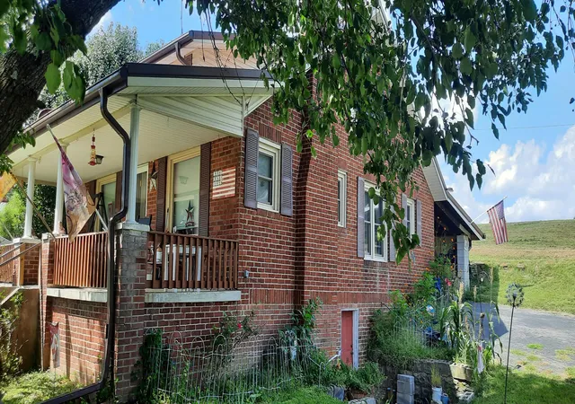 Photo 22 of Single family home for sale at 10774 E Laurel Rd, London, KY 40741 | MLS# 26023580 | Listing updated on 2026-08-29