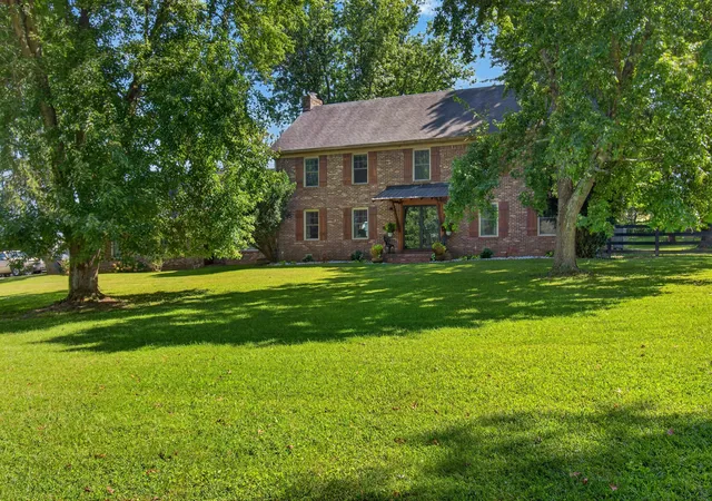Photo 1 of Single family home for sale at 1890 Pope Rd, Danville, KY 40422 | MLS# 26023505 | Listing updated on 2026-08-27