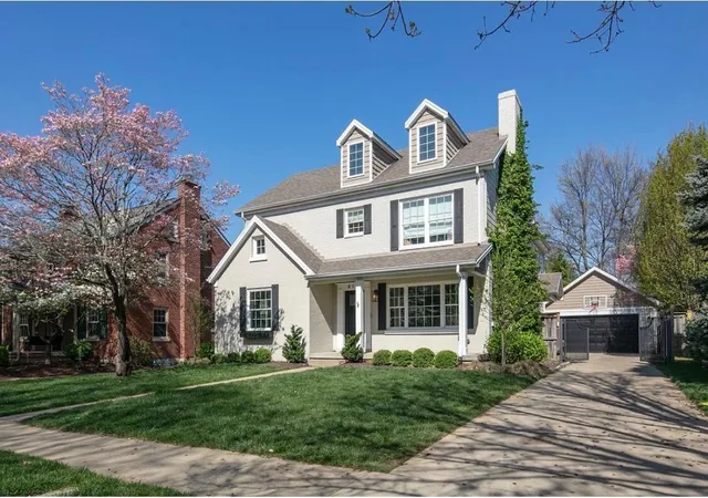 Photo 2 of Single family home for sale at 417 Queensway Dr, Lexington, KY 40502 | MLS# 26023507 | Listing updated on 2026-09-02
