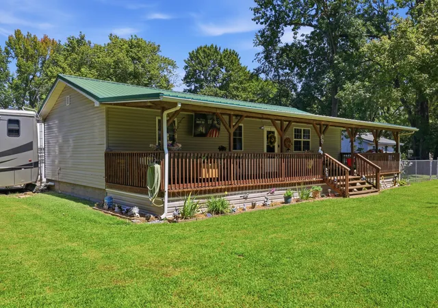 Photo 3 of Single family home for sale at 255 4th St, Hardin, KY 42048 | MLS# 26023669 | Listing updated on 2026-08-30