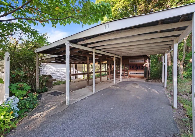 Photo 4 of Single family home for sale at 33 Aspen St, Calvert City, KY 42029 | MLS# 26023368 | Listing updated on 2026-10-06