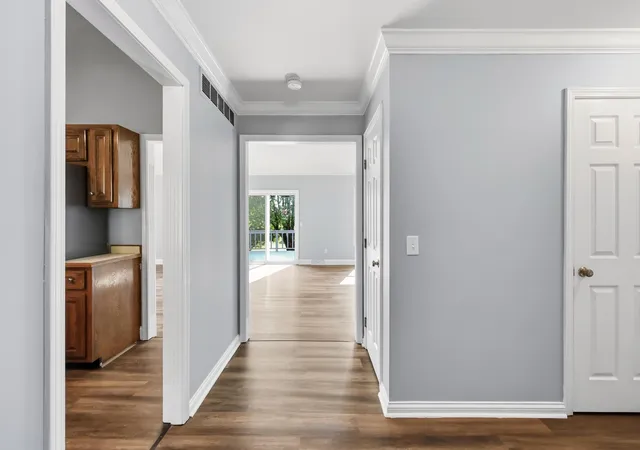 Photo 3 of Single family home for sale at 112 Silvercreek Dr, Danville, KY 40422 | MLS# 26023732 | Listing updated on 2026-08-30