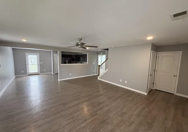 Photo 2 of Single family home for sale at 2384 Huntly Pl, Lexington, KY 40511 | MLS# 26023369 | Listing updated on 2026-10-13