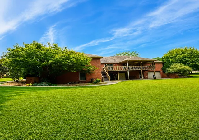 Photo 3 of Single family home for sale at 378 Horizon Hill Dr, Somerset, KY 42503 | MLS# 26023514 | Listing updated on 2026-10-07