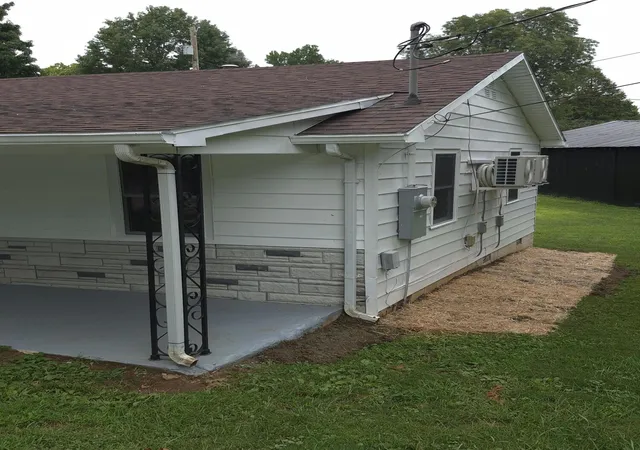 Photo 3 of Sale Pending at 236 233 Sledd St St, Paris, KY 40361 | MLS# 26023390 | Listing updated on 2026-10-13