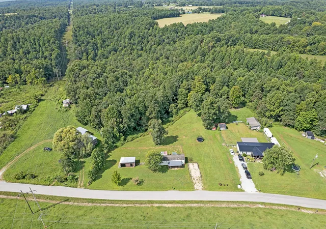 Photo 29 of Single family home for sale at 1135 1135 Strong Branch Rd Rd, Liberty, KY 42539 | MLS# 26023517 | Listing updated on 2026-09-13