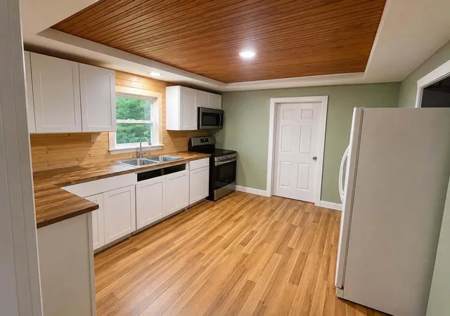 Photo 3 of Single family home for sale at 527 N 4Th St, Flatwoods, KY 41139 | MLS# 26023464 | Listing updated on 2026-09-19