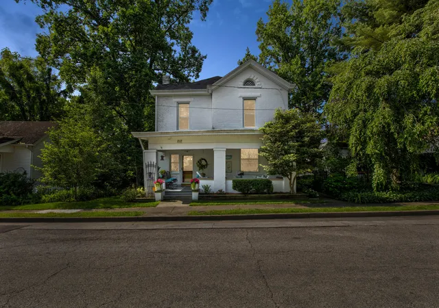 Photo 1 of Single family home for sale at 212 Clay St, Mt Sterling, KY 40353 | MLS# 26023401 | Listing updated on 2026-09-16