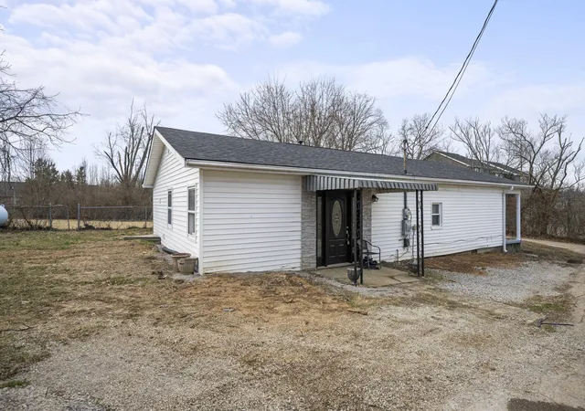Single family home for sale at 1170 Jones Trl, Lexington, KY 40517 | MLS# 26023590