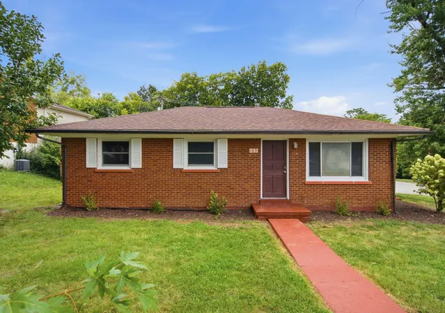 Photo 4 of Single family home for sale at 169 Newcastle St, Lexington, KY 40504 | MLS# 26023449 | Listing updated on 2026-08-27